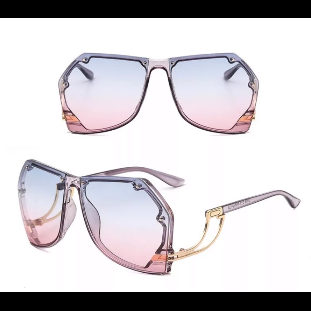 ***SOLD***NWOT*** Oversized Sunglasses